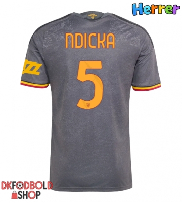 AS Roma Evan Ndicka #5 Tredje trøje 2026-27 Kort ærmer AS Roma Evan Ndicka #5 Tredje trøje 2026-27 Kort ærmer
